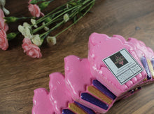 Load image into Gallery viewer, Bath bomb - 4.5 oz - Cupcake