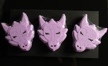 Load image into Gallery viewer, Bath bomb - 4 oz - Dragon head