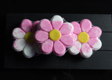 Load image into Gallery viewer, Bath bomb - 4.5 oz - Flower