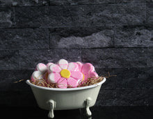 Load image into Gallery viewer, Bath bomb - 4.5 oz - Flower