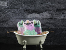 Load image into Gallery viewer, Bath bomb - 4.5 oz - Baby Unicorn