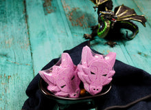 Load image into Gallery viewer, Bath bomb - 4 oz - Dragon head