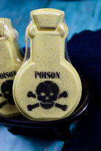 Load image into Gallery viewer, Bath bomb - 4.5 oz - Potion Bottle
