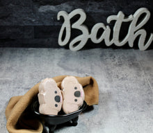 Load image into Gallery viewer, Bath bomb - 4.5 oz - Koala