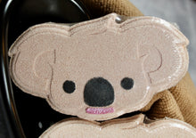 Load image into Gallery viewer, Bath bomb - 4.5 oz - Koala