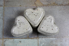 Load image into Gallery viewer, Heart Bath bomb - 4.5 oz - Sinus relief