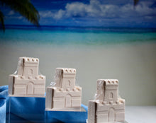 Load image into Gallery viewer, Bath bomb - 4.5 oz - Sand Castle