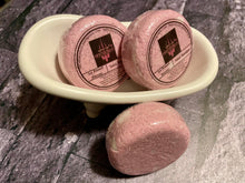 Load image into Gallery viewer, Shampoo bar - Ice Kissed Berries