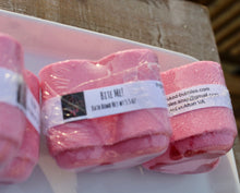 Load image into Gallery viewer, Heart Bath bomb - 4.5 oz - Bite me! Scent
