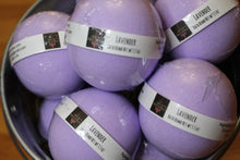 Load image into Gallery viewer, Bath bomb - 5.5 oz - Lavender