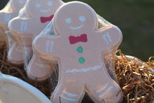 Load image into Gallery viewer, Bath bomb - 6 oz - Gingerbread
