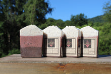 Load image into Gallery viewer, Cinnanut Colombian Cafe handmade soap