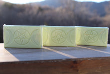 Load image into Gallery viewer, 3 Moon Goddess - Rosemary Mint