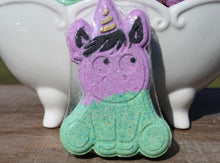 Load image into Gallery viewer, Bath bomb - 4.5 oz - Baby Unicorn