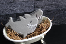 Load image into Gallery viewer, Shark Bath bomb - 4.5 oz - Bite me! Scent
