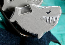 Load image into Gallery viewer, Shark Bath bomb - 4.5 oz - Bite me! Scent
