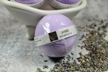 Load image into Gallery viewer, Bath bomb - 5.5 oz - Lavender
