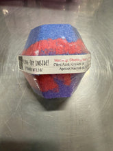 Load image into Gallery viewer, Bath bomb - 5.5 oz - Rainbow - TOY INSIDE!
