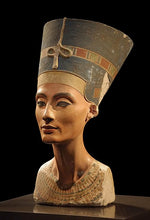 Load image into Gallery viewer, Nefertiti handmade soap
