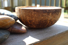 Load image into Gallery viewer, Coconut shell wood wick soy candle-Caribbean coconut scented
