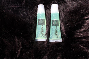 Wicked lips - gloss (7 flavors to choose from)