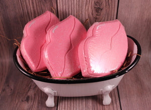 Bath bomb - 4 oz - Lips